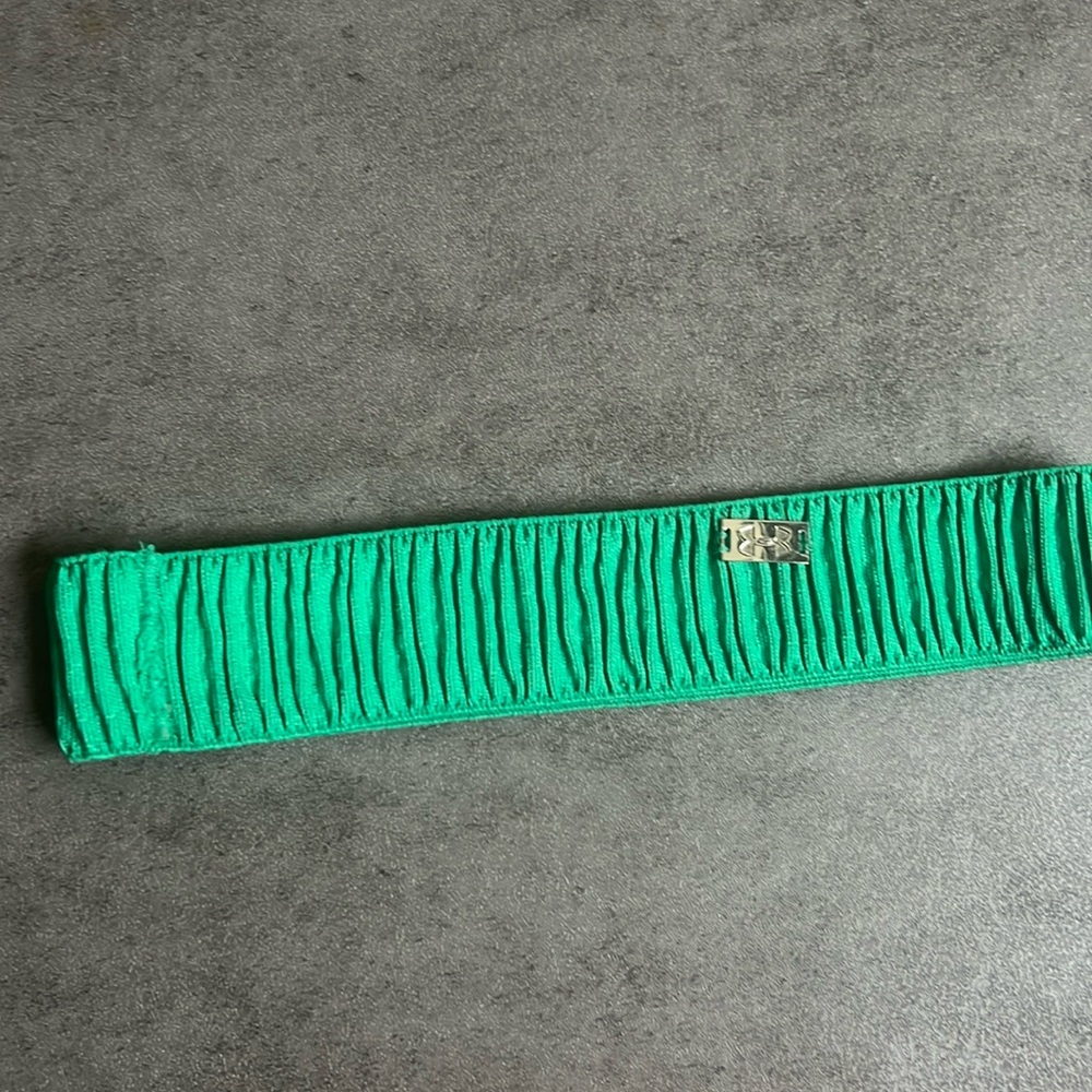 Under armor ribbed headband
